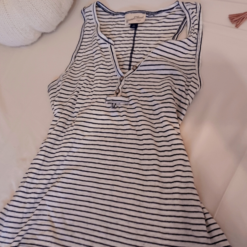 Universal Thread long flowy tank top XS NWOT